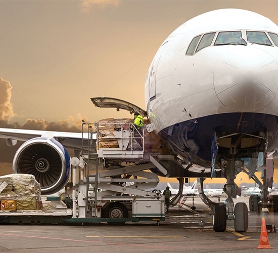 triton-domestic-international-shipping-550x500-loading-a-plane-01